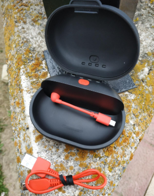 #Dodocool Portable Headphone Charging Case can store and charge your earphones at the same time. It is compact and portable, you can take it with you wherever you go.