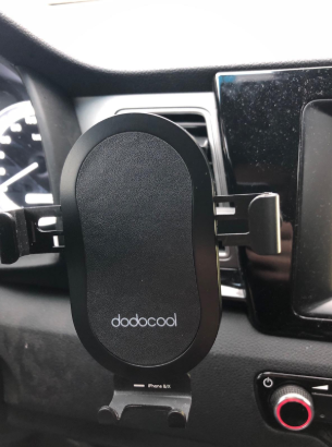 #Dodocool 10W Fast Charge Wireless Car Charger comes with 2 air vent mounts and 1 suction cup mount, you can choose the way of use which you like. 