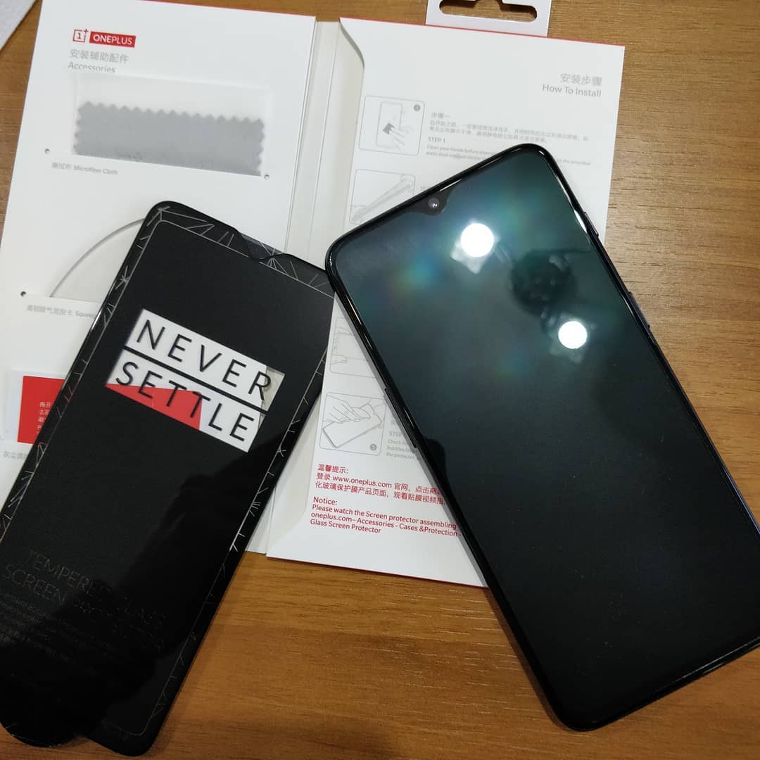 #OnePlus6T screen protector #NeverSettle Get $20 OnePlus voucher (coupon €/£/1000?)on Accessories