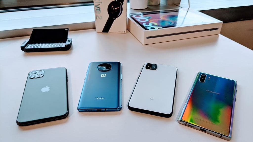 Which @TMobile rockin' superphone would you choose & why? You already know we're going with the #OnePlus7T  Here's why 😉...