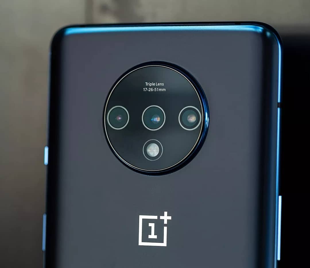 OnePlus 7T 🖤💙 Follow @oneplus.global.fans