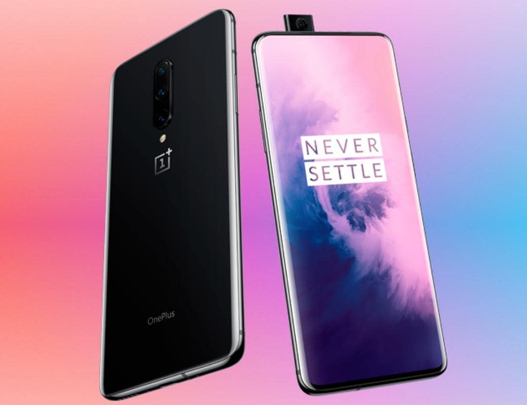 Just another watermark-less OnePlus 7 Pro Official Render... Accesories that will launch alongside the phone are the same cases and covers as before (like the OP6T ones) along with Bullets Wireless 2, Warp Car Charger, Warp Charging Cable (1m and 1.5m) and Warp Adapter. www.tomtop.com Follow @one.plus.fans