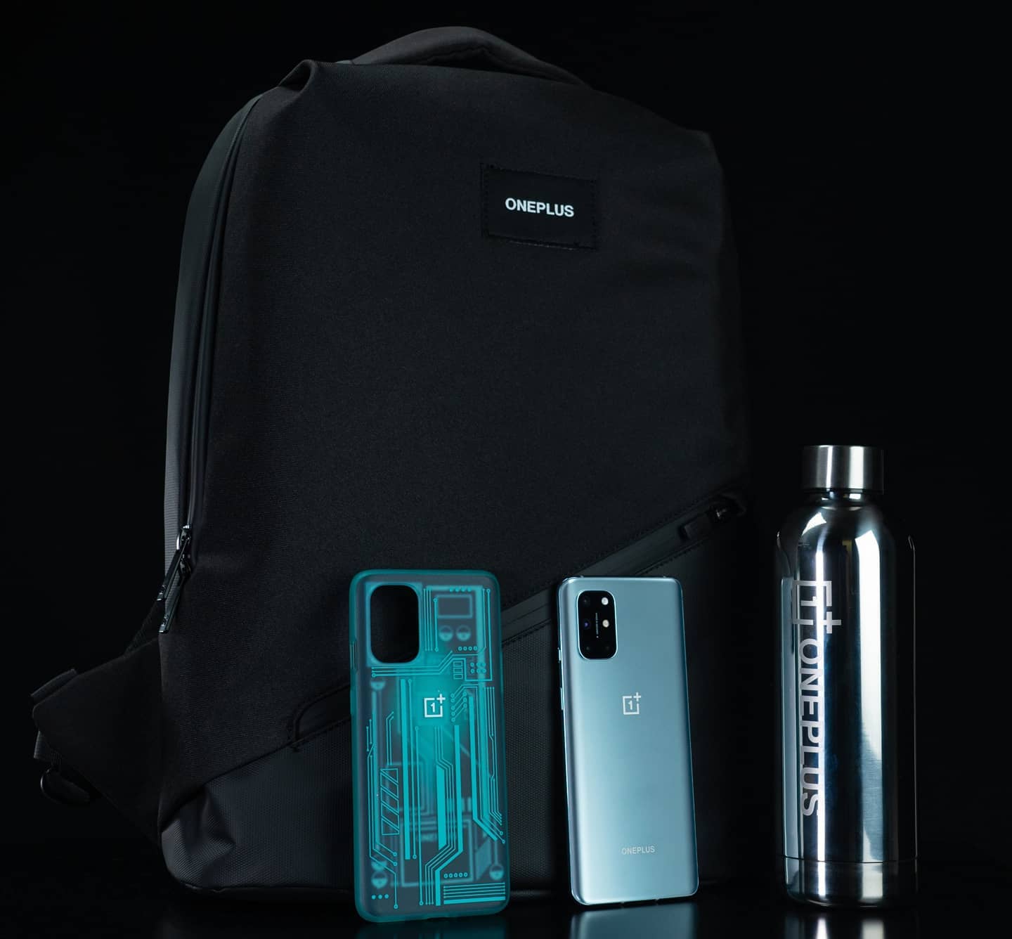 We're not Santa and this isn't a secret, but it is a giveaway! For your chance to WIN the #OnePlus8T and gear below: Make sure you're following us ✔️ 