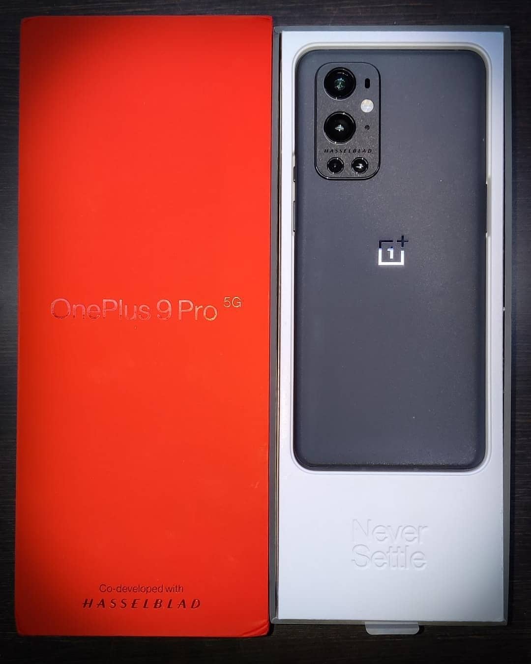 OnePlus 9 Pro Unboxing