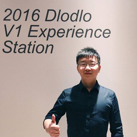 Feel the difference, feel the real VR experience with Dlodlo V1