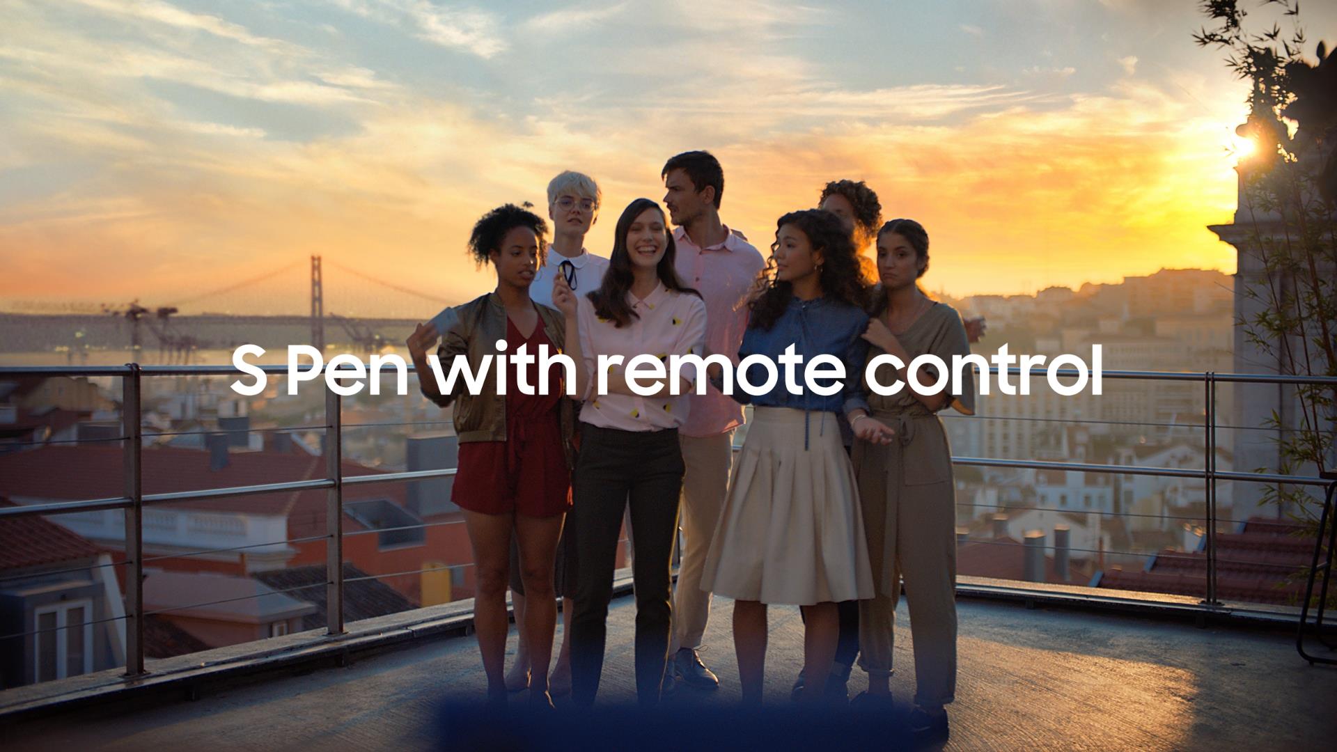 The #GalaxyNote9’s S Pen with remote control can get all your friends plus full scenic views in your wefies without a struggle. 