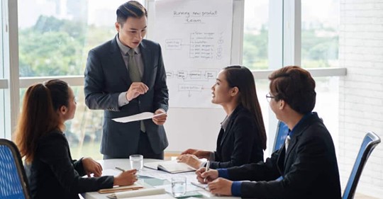 While the traditional meeting room has its uses, the amount of office space occupied and the equipment used may not meet the needs of modern enterprises.