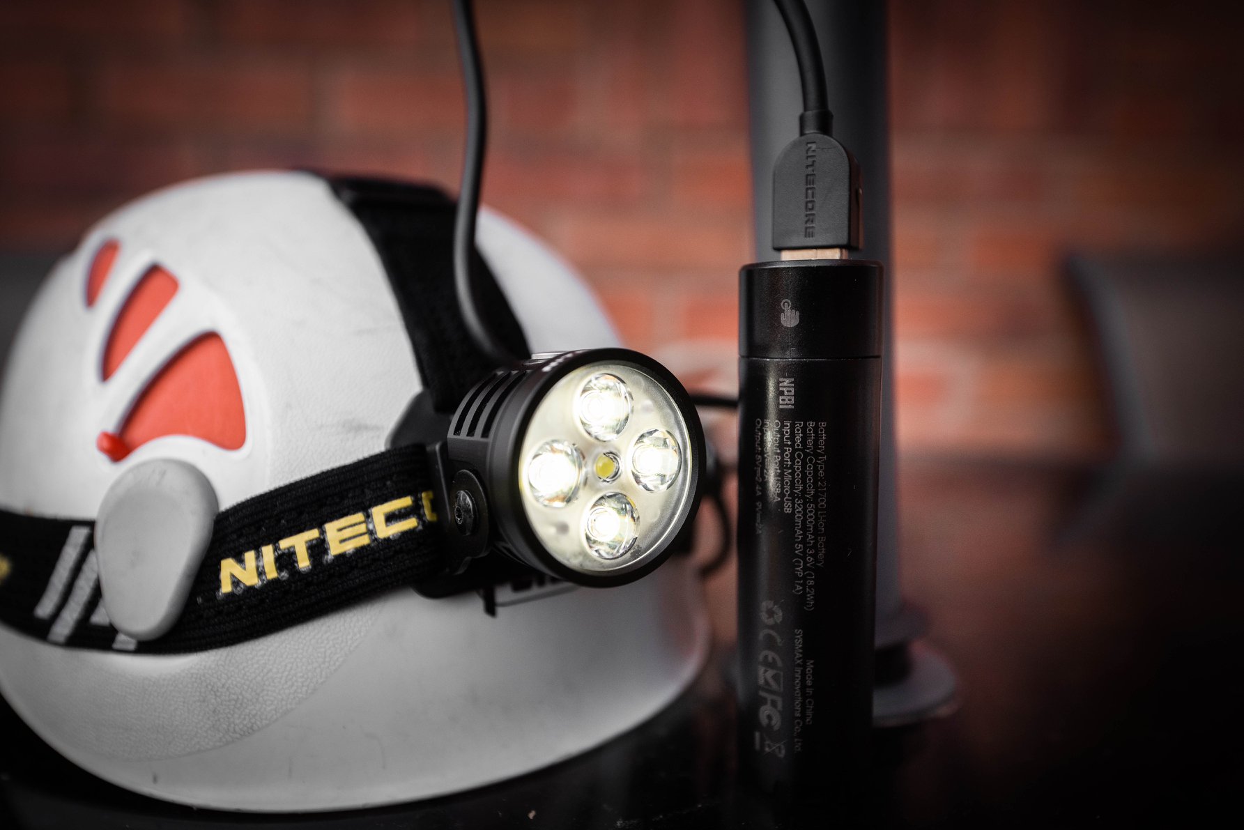 That's why it was called innovation! The HU60 is released as the first E-focus headlamp in the industry powered by a USB power source and available for wireless control with a wristband remote. 👍🥳