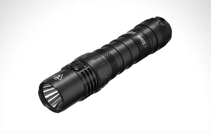 The MH12S flashlight was featured in EverydayCarry.com 🔦