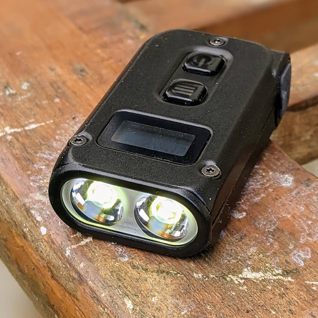 Utilizing dual-core LEDs and a total reflective optic lens for uniform and soft light, the newly released TINI2 has a max output of 500 lumens, 32% upgrade from the last generation, and a max throw of 89 meters.😍