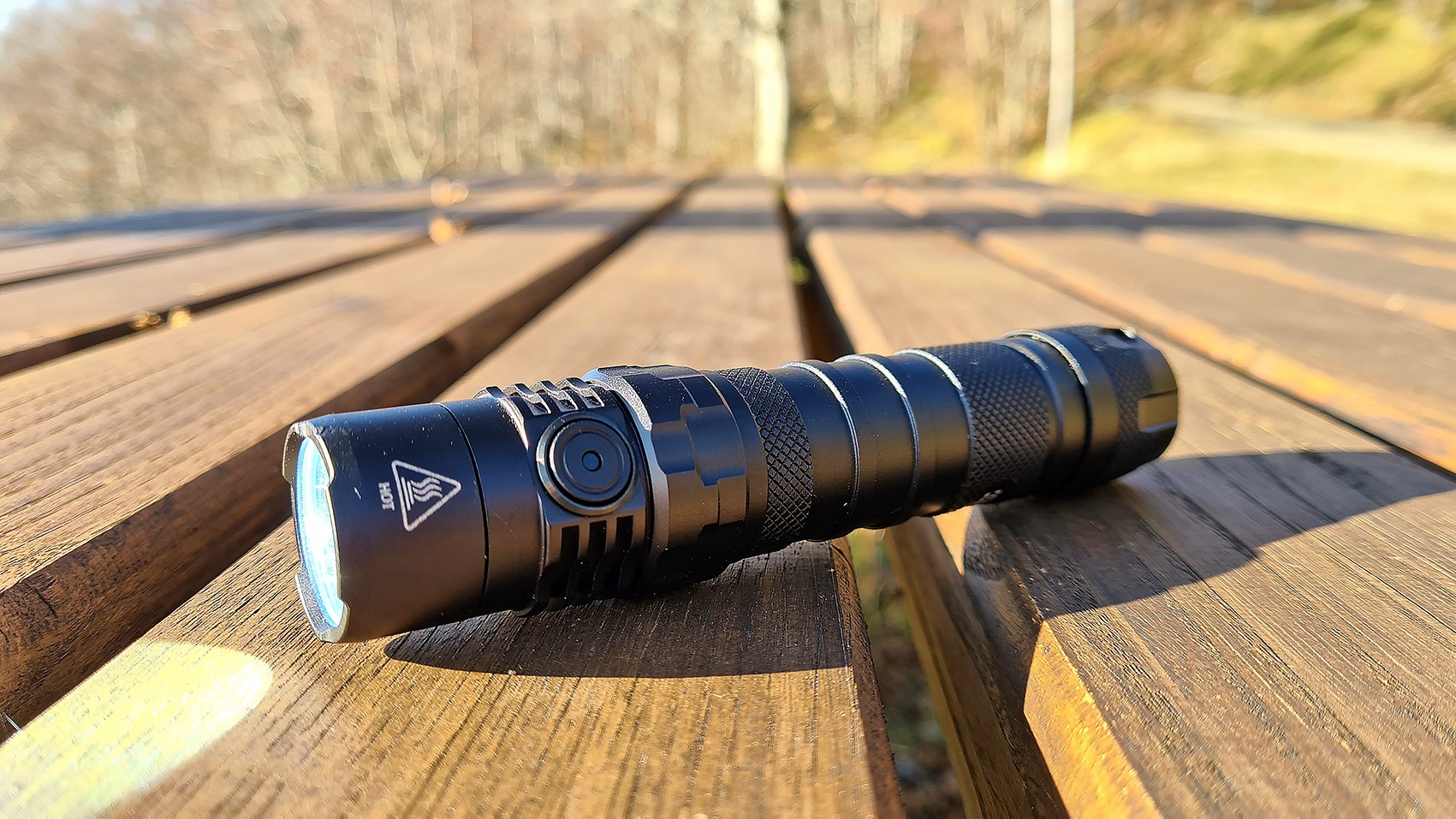 "MH12S has a solid construction and IP68 waterproof rating. Despite the 21700 format, the flashlight is compact in size and lightweight for optimal hand holding."