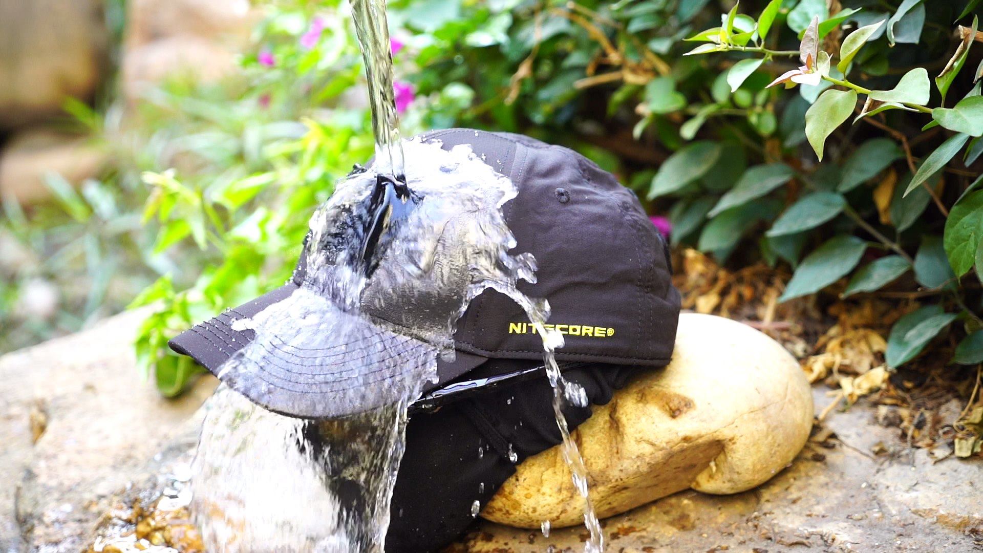 The outer Nano material of the #NDH10 combat hat effectively repels the water and provides the user with long-wearing comfort even in a rainy day.