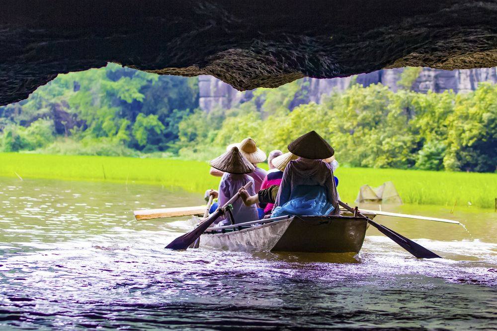 Serene rice paddies and kind-hearted people. Vietnam's Tam Coc is a must visit when you're in the area. We know you'll make beautiful memories there, so snap away! 