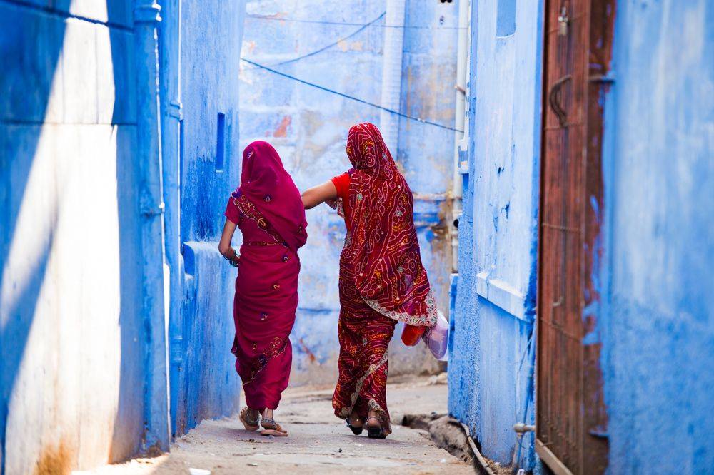 A photographer's paradise, Jodhpur, Rajasthan in India is sometimes referred to as the city of blue. Store your photos on Toshiba's SD and microSD cards for true reliability. 