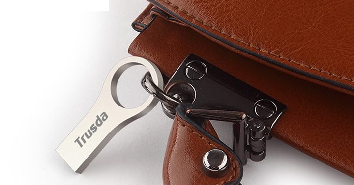 Are you troble to find a Usb flash drive which could come with you keychain ?