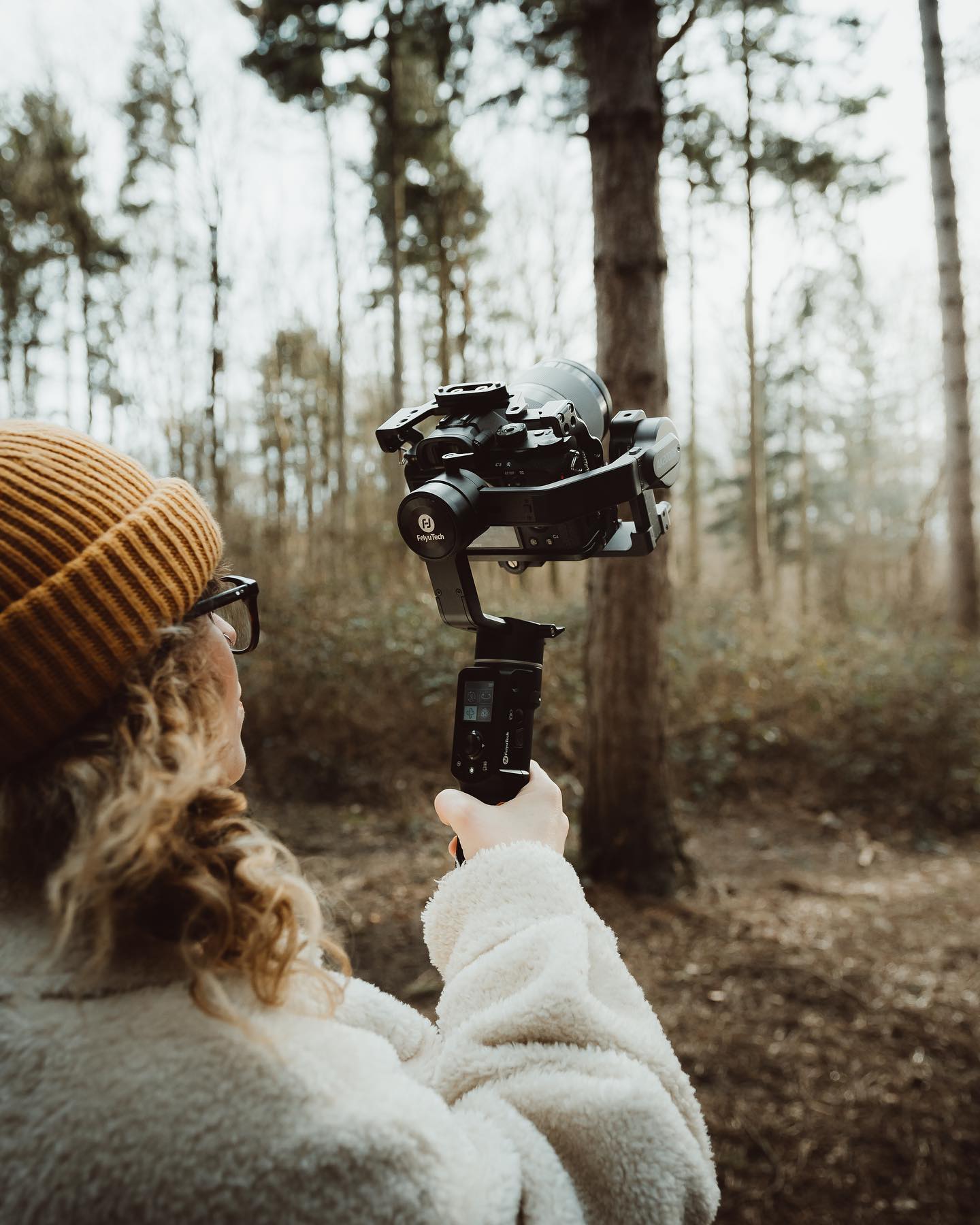 “Taking the AK2000C with me on location really helped bring out the feeling of being encompassed by nature and it’s beauty, allowing me to get low angle shots while panning along the forest floor with a light set up easily allowed me to get the feeling of nature being bigger than us all and how in awe we are of it.” 