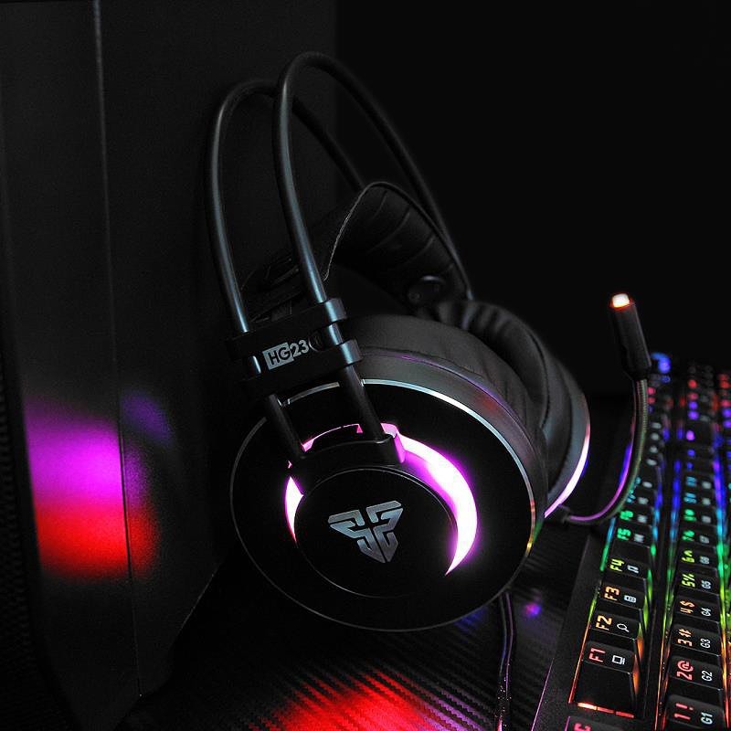 Comfort, quality, and RGB. That's what we're talking about.