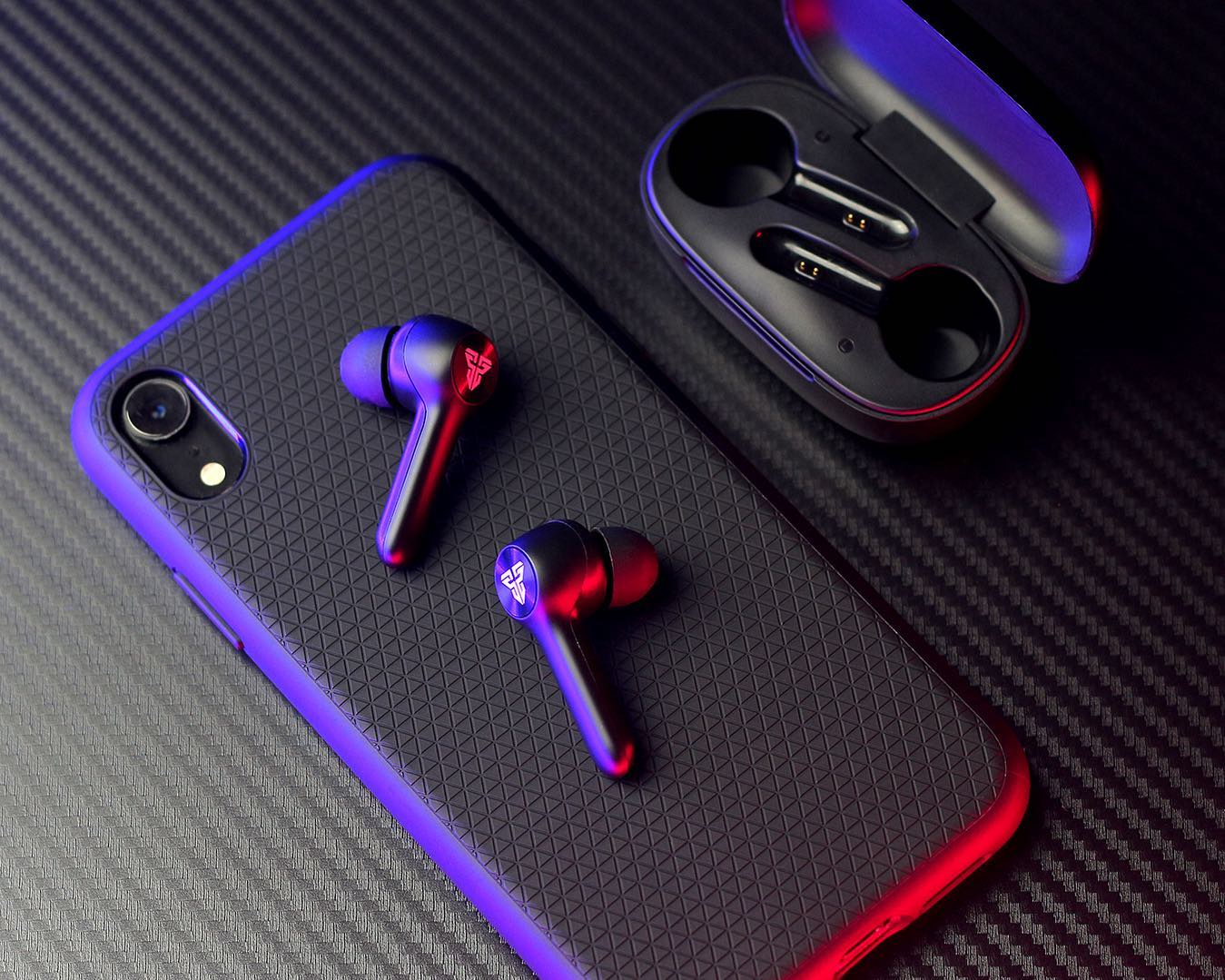 Durable, wireless and comfortable.