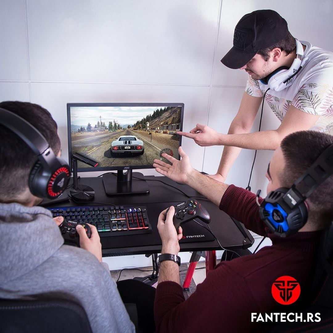 Game together with Fantech.