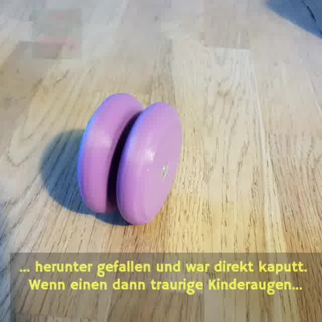 Zum Glück gibt es den #3ddrucker, denn wenn ein geliebtes Spielzeug kaputt geht, kann sofort für Ersatz gesorgt werden 🤔 Und schon ist man wieder der beste Papa der Welt