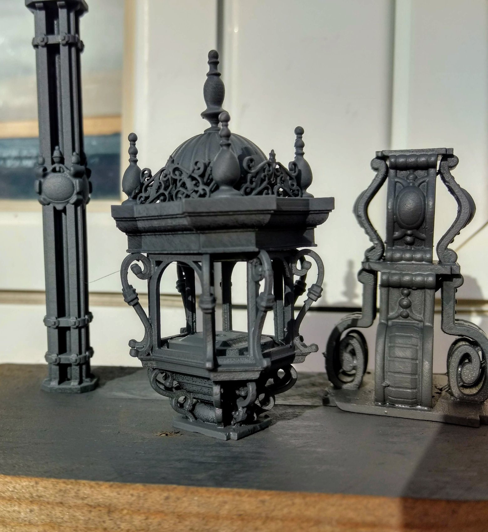 Wow, can't believe this streetlight💡 model came from a 3d printer.