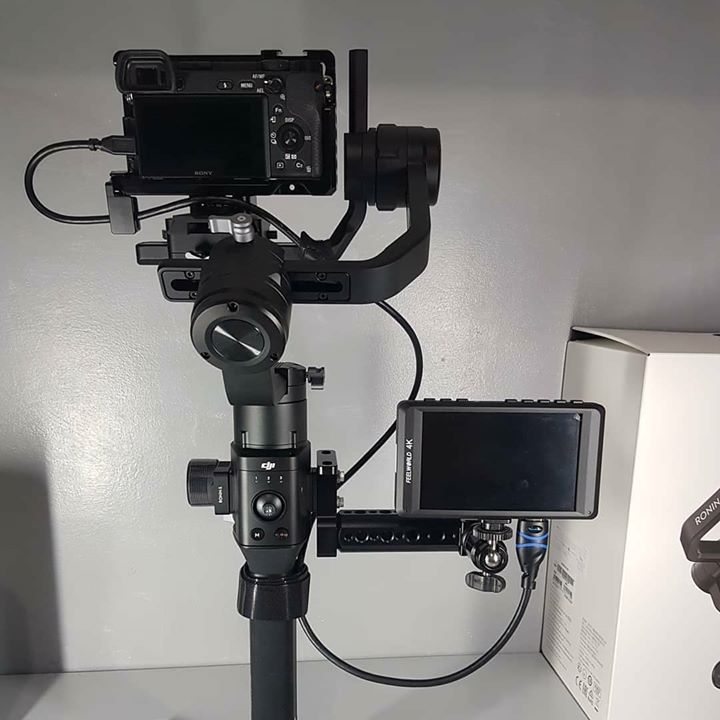 Making use of my spare handle off my #feelworld FW450 4.5 inch small monitor #smallrig #a6300 cage #ronins 😁💯🔥