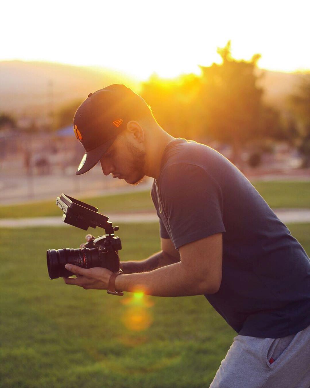 Golden hour🌅 filming by FEEIWORLD moniotor.