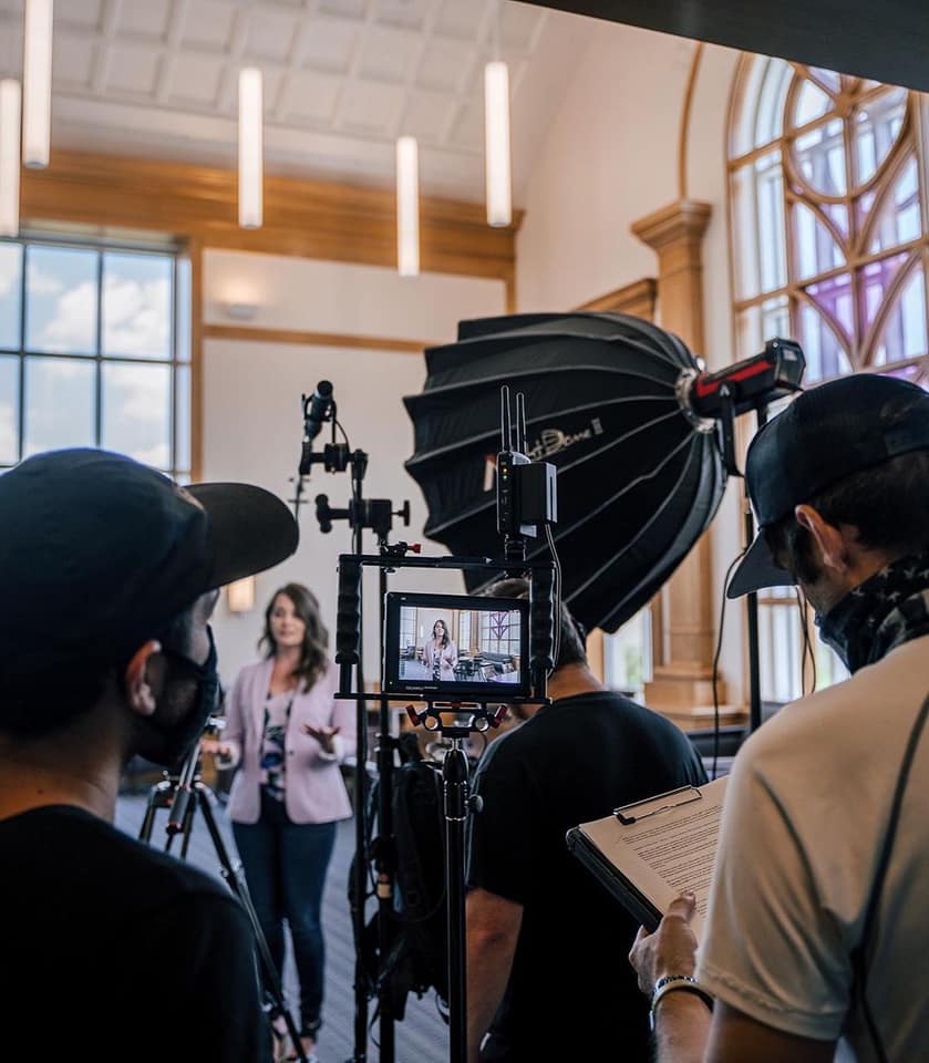 Team CinemaStory putting in work over at @TexasChristianUniversity!!!  We wanna give a HUGE shoutout to @hollylandtech for wireless antennas which do a PERFECT job of transmitting images to @feelworld_monitor.  🎥🎬 By @cinemastoryproductions... www.feelworld.ltd