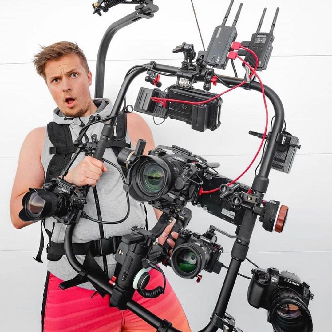 Have you ever seen a crazier setup than @kwasnikpictures ?🧐 🎥 Crazy Setup Featuring: