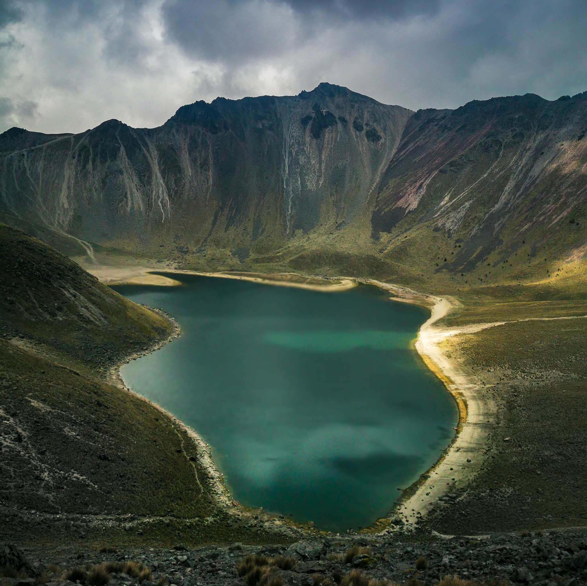 Nothing like reaching the top of your hiking trail and marvelling at the glorious view - and the  memory you've #CapturedOnHuawei.