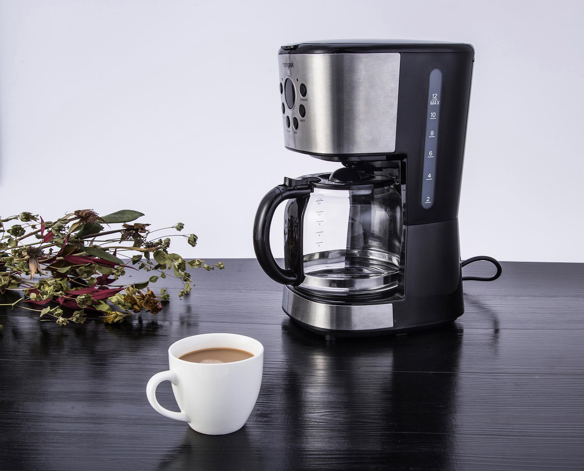 #Homgeek Programmable Coffee Maker can start the preparation of your coffee at the time you have agreed (up to 24 hours in advance). Very useful for those who wish to have coffee ready in the morning without waiting😎