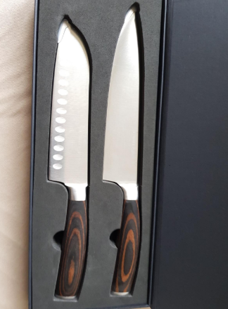 You can use #Homgeek 2 Piece Germany Steel Chef Knife & Santoku Knife Set to cut different food. One for meat and fish, one for fruit and vegetables, 2 knives are different looking, so it’s easy to remember😎