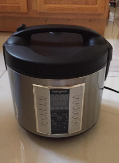 #Homgeek Professional Rice Cooker has the functions of stew, slow cook, saute, steam for easy cooking different things. So you don't need to buy several different small machines, one is enough.