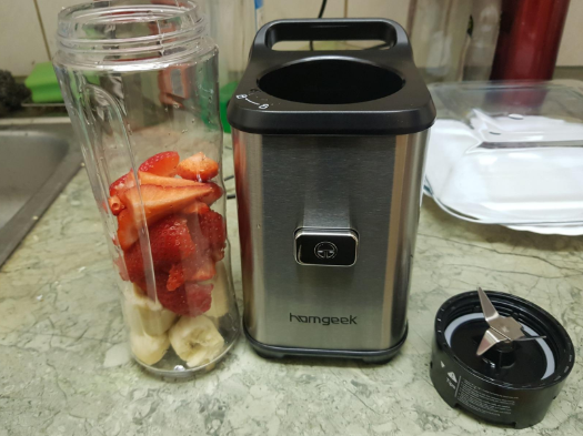 Enjoy a healthy life with #Homgeek Mini 350W Juice Extractor.